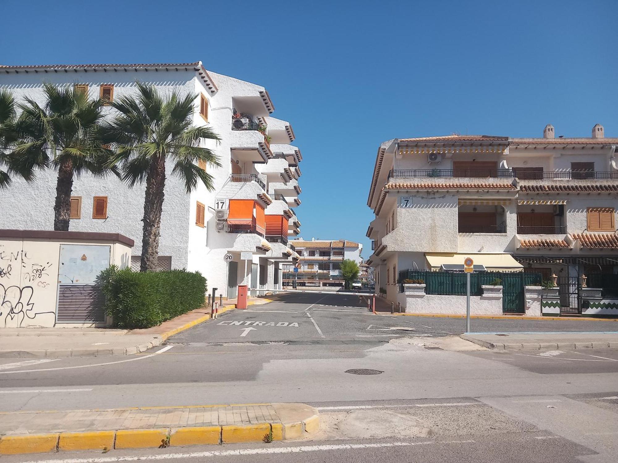 Apartamento Santa Pola, En Playa Del Tamarit Con Piscina. Exterior foto